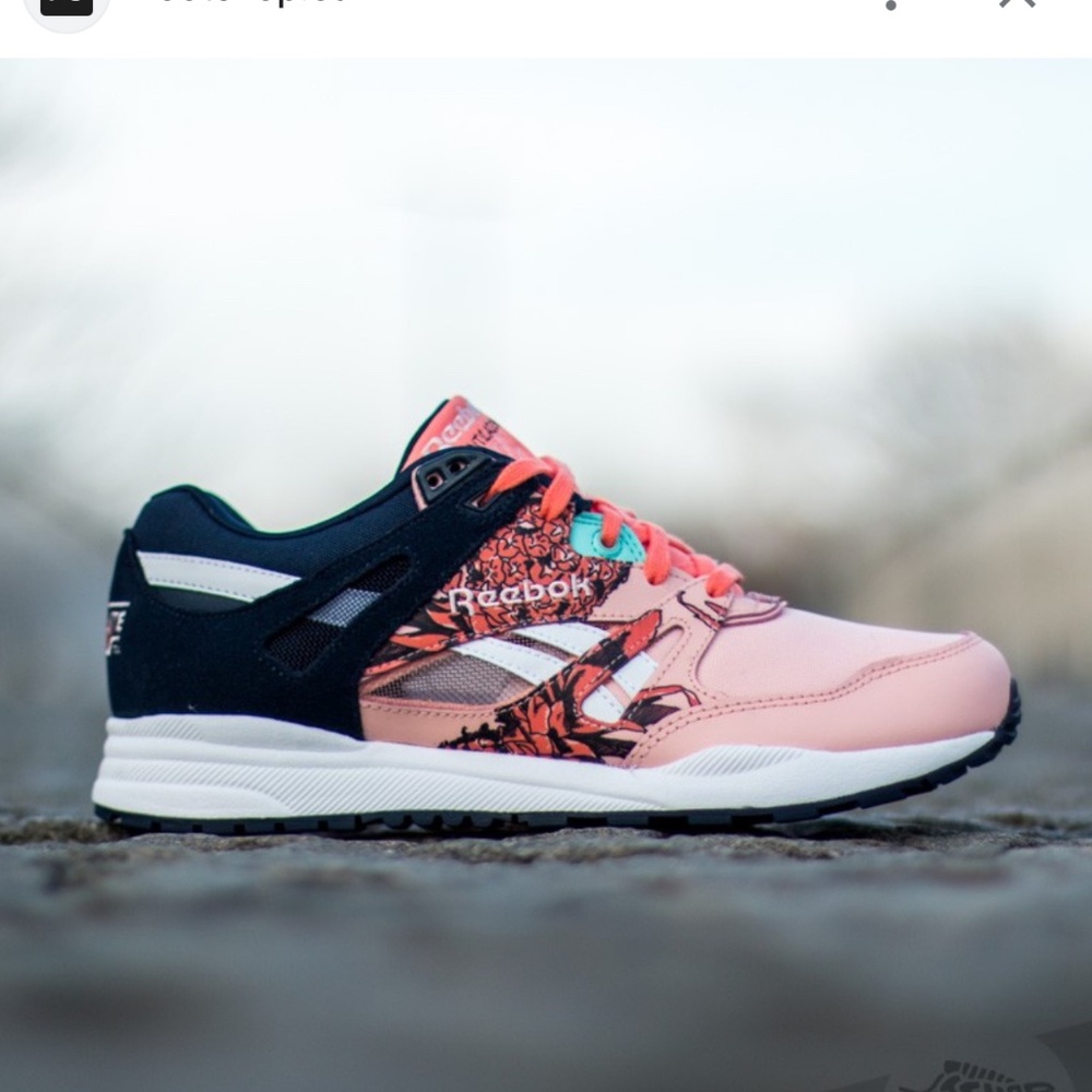 Reebok Ventilator Hexalite Graphic